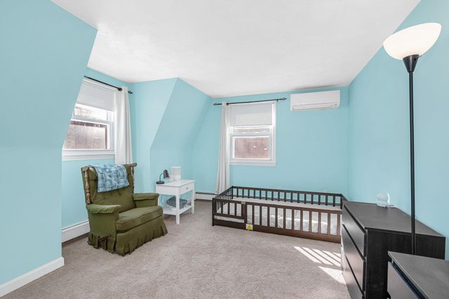 14 Londonderry Road, Windham, NH 03087