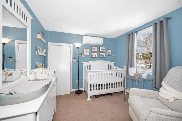 14 Londonderry Road, Windham, NH 03087