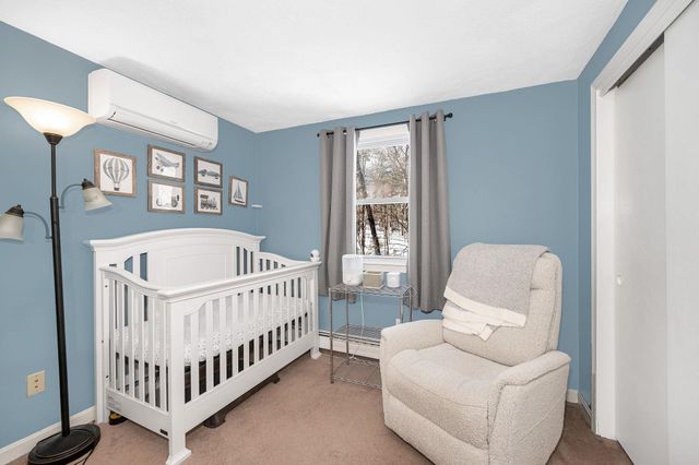 14 Londonderry Road, Windham, NH 03087