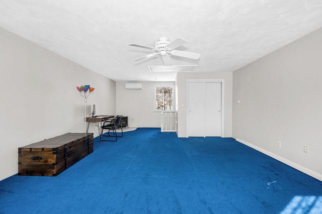 14 Londonderry Road, Windham, NH 03087