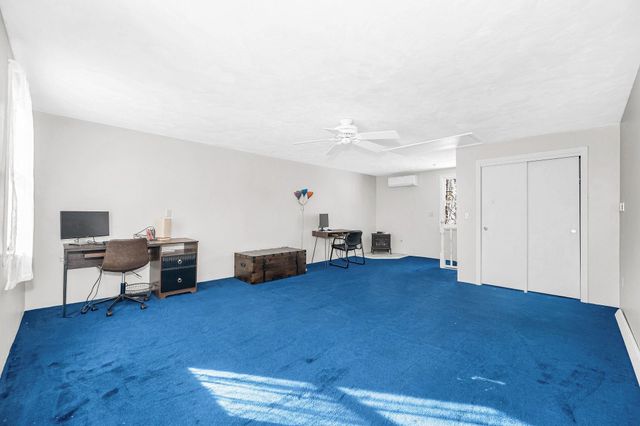 14 Londonderry Road, Windham, NH 03087