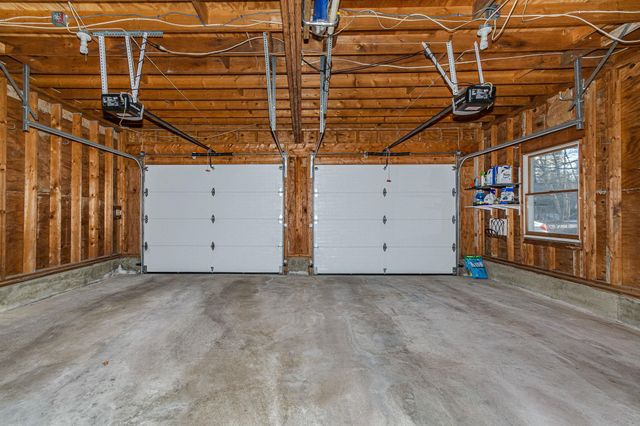 14 Londonderry Road, Windham, NH 03087