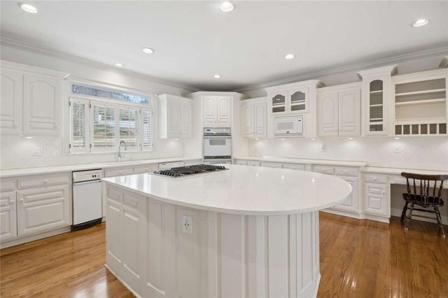 8500 Valemont Drive, Sandy Springs, GA 30350