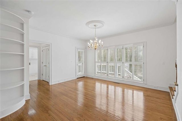 8500 Valemont Drive, Sandy Springs, GA 30350