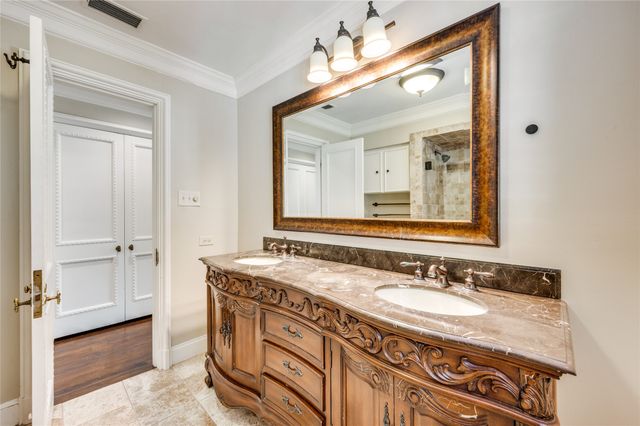 4520 Westway Avenue, Dallas, TX 75205