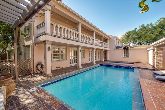 4520 Westway Avenue, Dallas, TX 75205