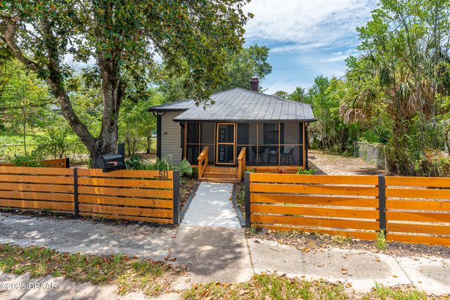 511 W Bartlett Street, Deland, FL 32720
