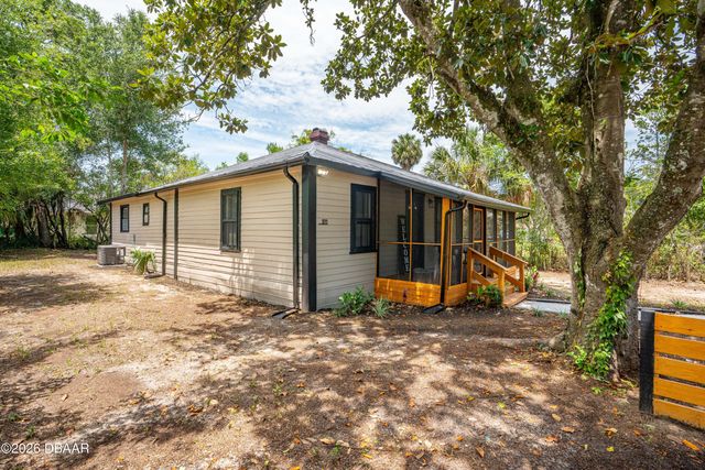 511 W Bartlett Street, Deland, FL 32720
