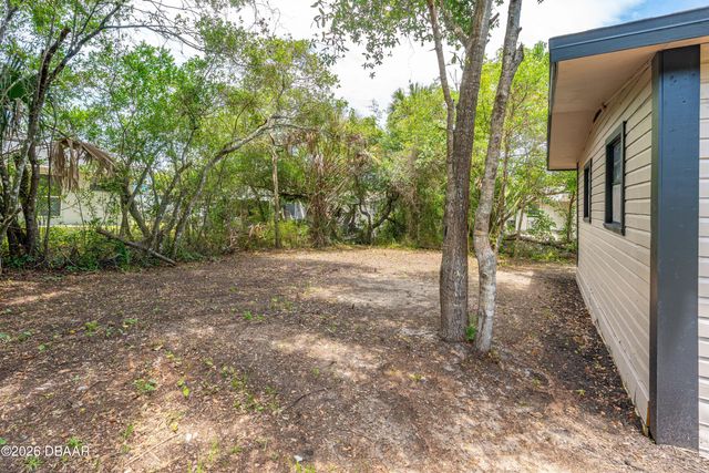 511 W Bartlett Street, Deland, FL 32720