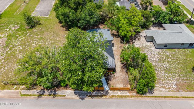 511 W Bartlett Street, Deland, FL 32720
