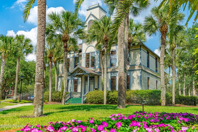 511 W Bartlett Street, Deland, FL 32720