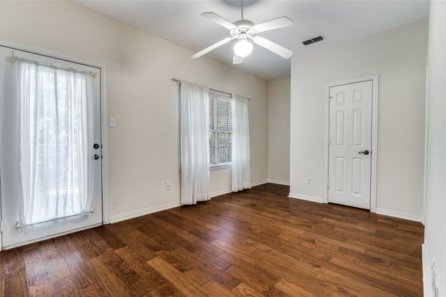 1842 Plum Creek Drive, Midlothian, TX 76065