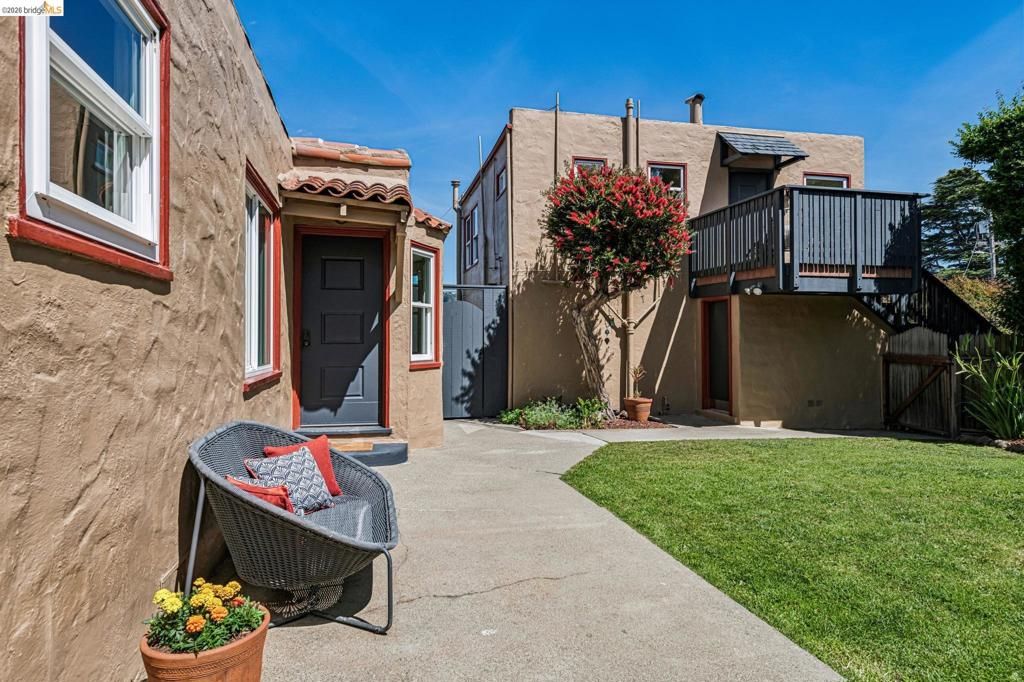 Image 11 of property listing at 5705 Panama Ave, Richmond, CA 94804