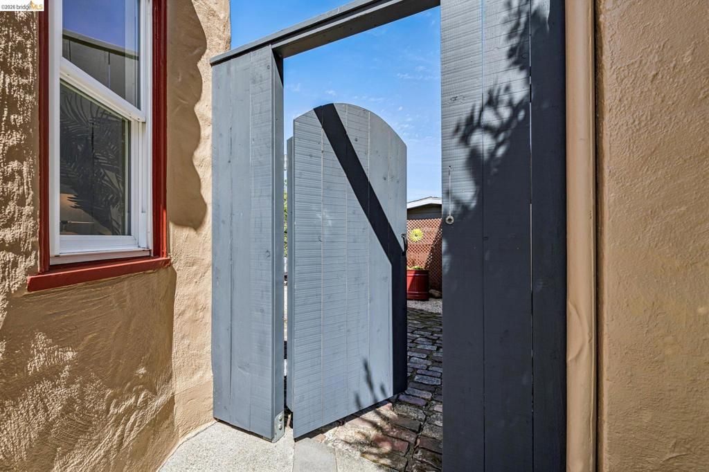 Image 75 of property listing at 5705 Panama Ave, Richmond, CA 94804