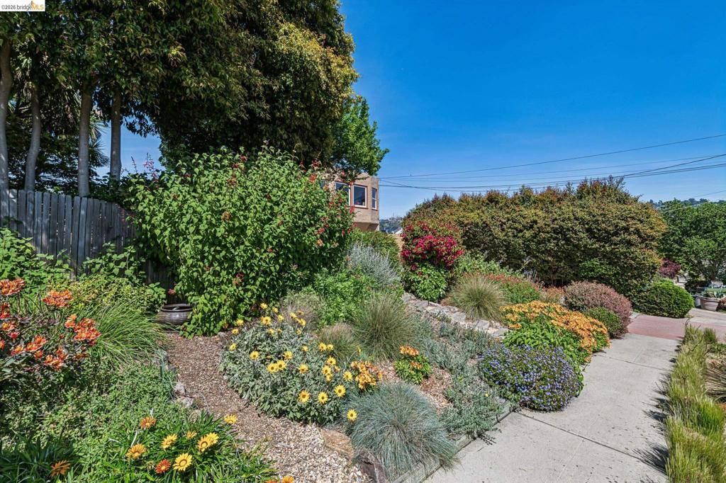 Image 86 of property listing at 5705 Panama Ave, Richmond, CA 94804