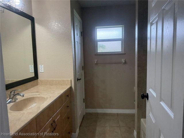 617 Star Fruit Avenue, Lake Placid, FL 33852