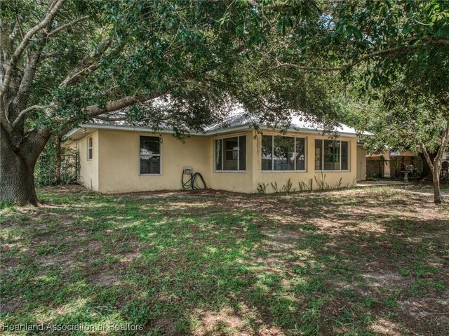 617 Star Fruit Avenue, Lake Placid, FL 33852