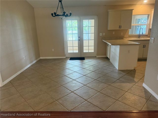 617 Star Fruit Avenue, Lake Placid, FL 33852