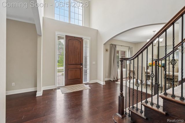 47566 Alpine Drive, Novi, MI 48374