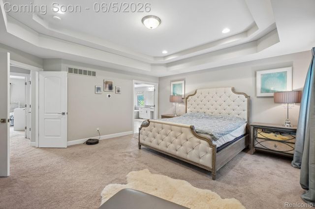 47566 Alpine Drive, Novi, MI 48374