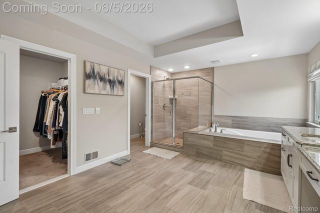 47566 Alpine Drive, Novi, MI 48374