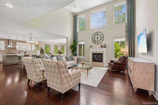 47566 Alpine Drive, Novi, MI 48374