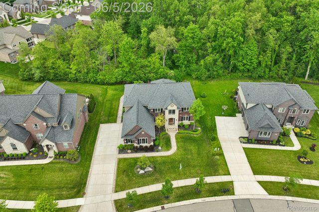 47566 Alpine Drive, Novi, MI 48374