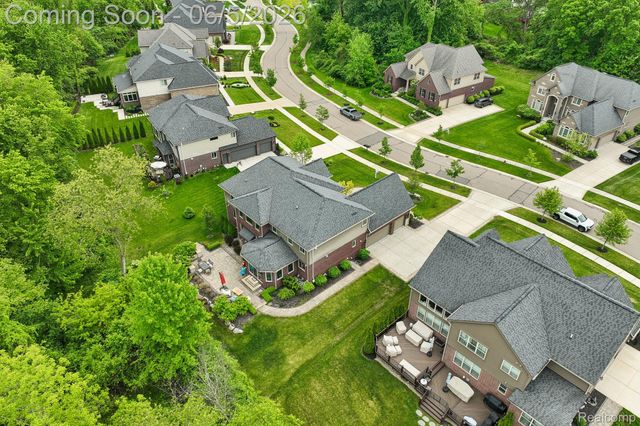 47566 Alpine Drive, Novi, MI 48374