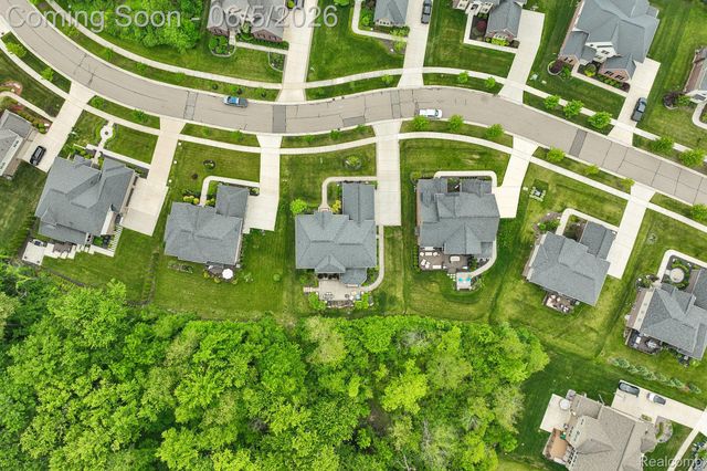 47566 Alpine Drive, Novi, MI 48374