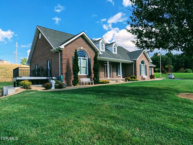 163 Dixie Road, Clintwood, VA 24228