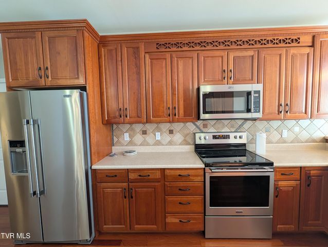 163 Dixie Road, Clintwood, VA 24228