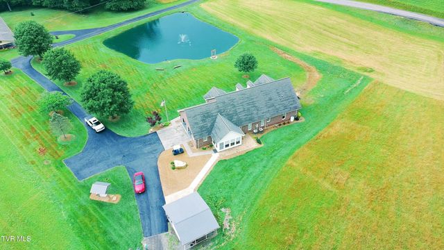 163 Dixie Road, Clintwood, VA 24228