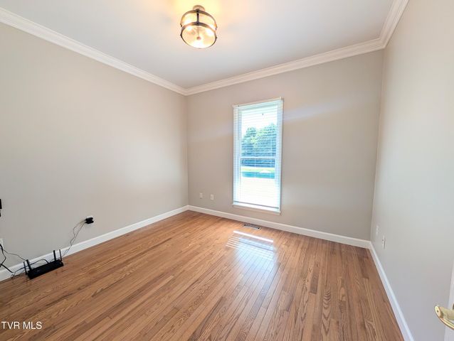 163 Dixie Road, Clintwood, VA 24228