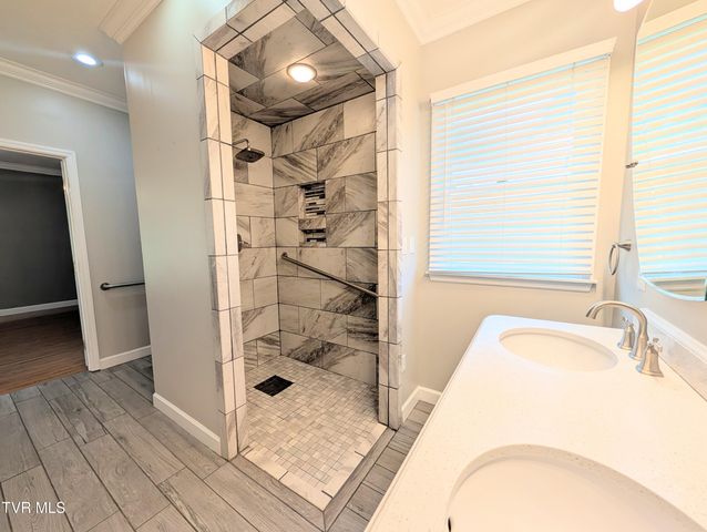 163 Dixie Road, Clintwood, VA 24228