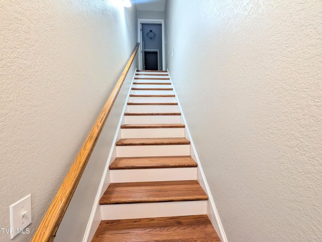 163 Dixie Road, Clintwood, VA 24228