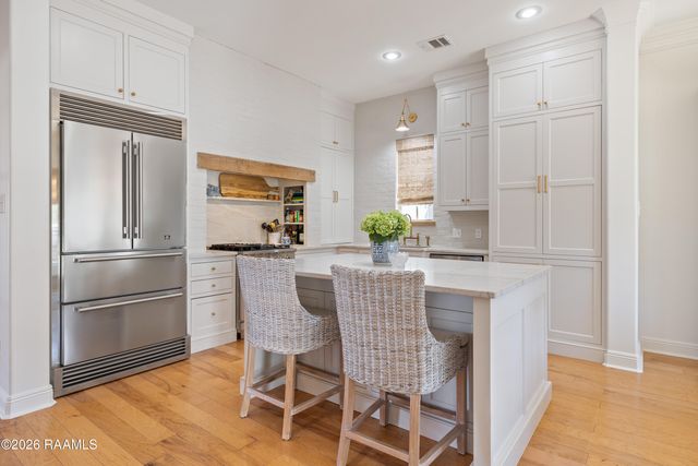 406 Annaberg Drive, Youngsville, LA 70592