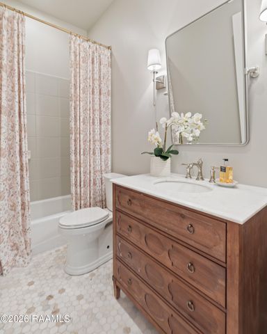 406 Annaberg Drive, Youngsville, LA 70592