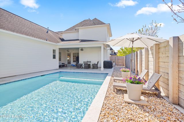 406 Annaberg Drive, Youngsville, LA 70592