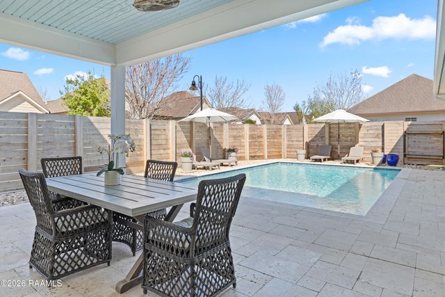 406 Annaberg Drive, Youngsville, LA 70592