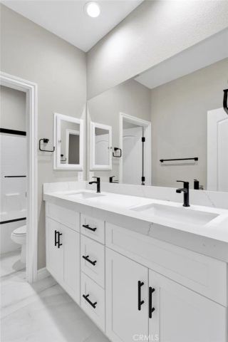 8534 Stockton Avenue, Hesperia, CA 92344