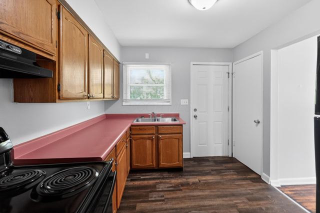 1668 E 26th Avenue, Columbus, OH 43219