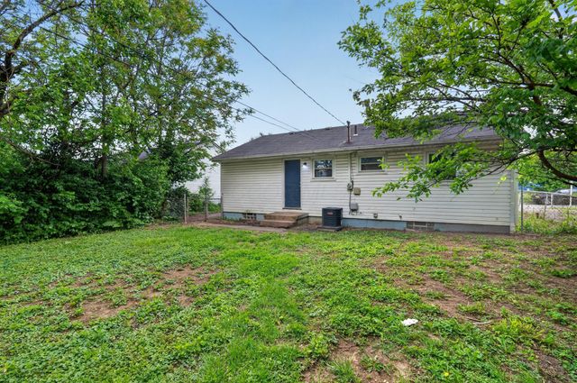 1668 E 26th Avenue, Columbus, OH 43219