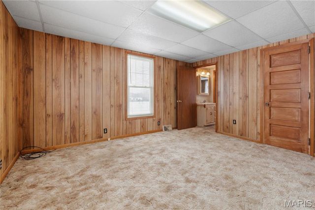 11086 Old Litchfield Trail, Litchfield, IL 62056