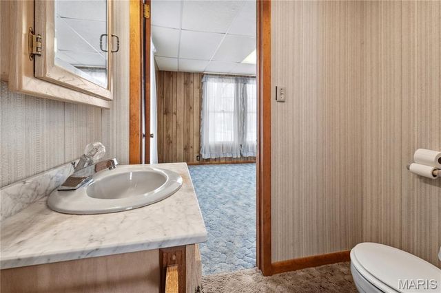 11086 Old Litchfield Trail, Litchfield, IL 62056