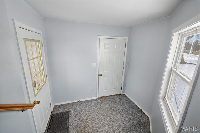 11086 Old Litchfield Trail, Litchfield, IL 62056