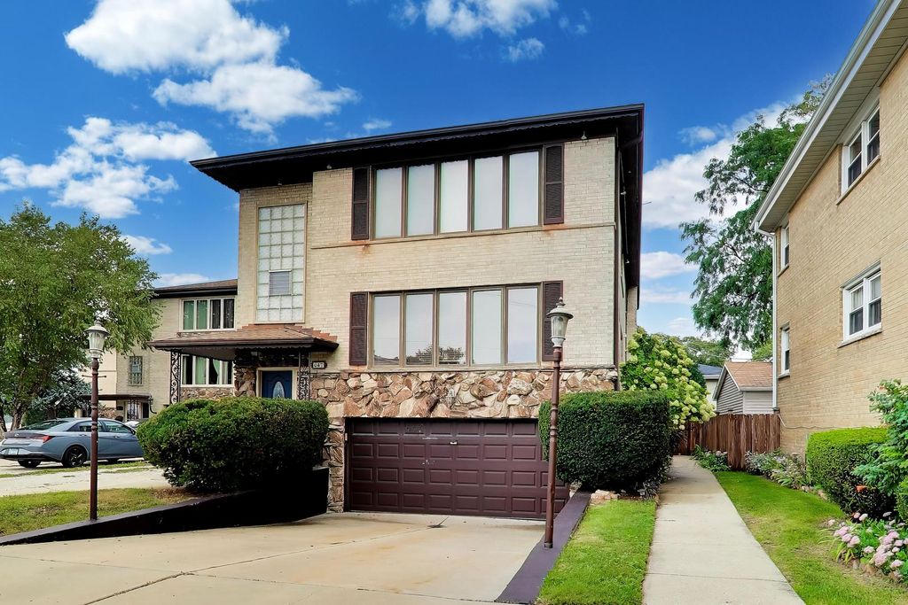 647 N Northwest Highway, Park Ridge, IL 60068 — photo 2