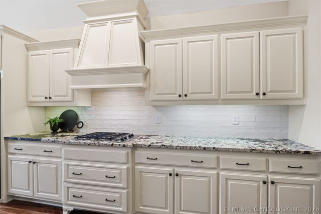 10371 E 123rd Place S, Bixby, OK 74008