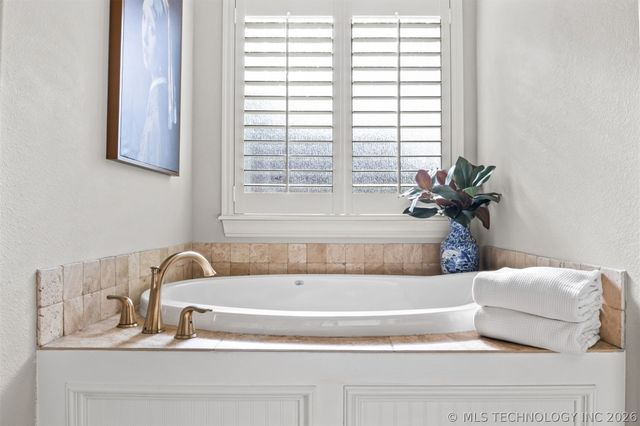 10371 E 123rd Place S, Bixby, OK 74008