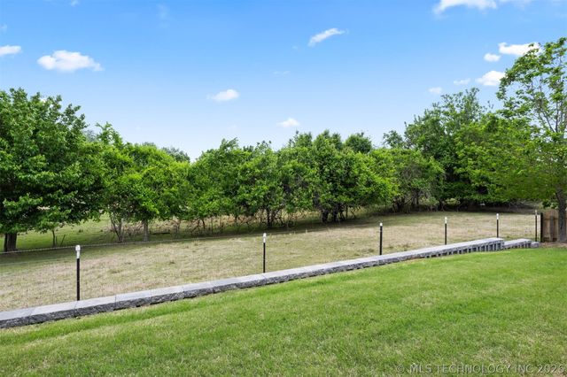 10371 E 123rd Place S, Bixby, OK 74008