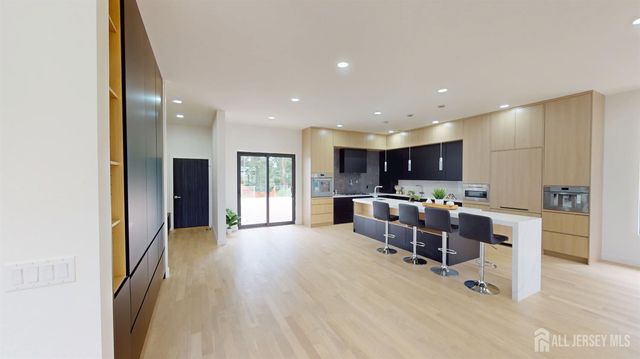 93 Buckley Road, Marlboro, NJ 07746